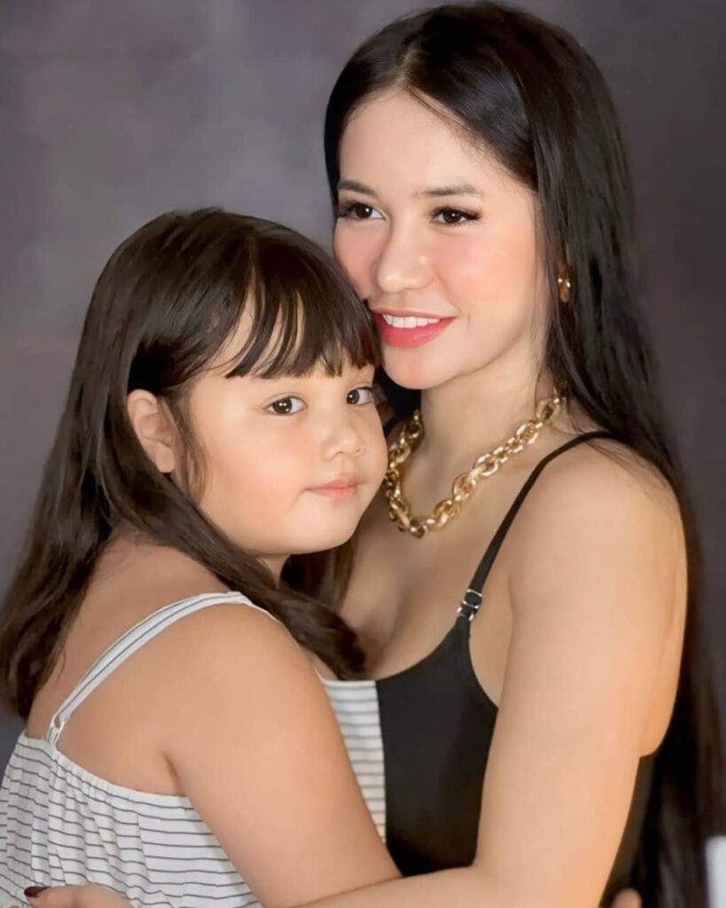 Cherry White with her daughter