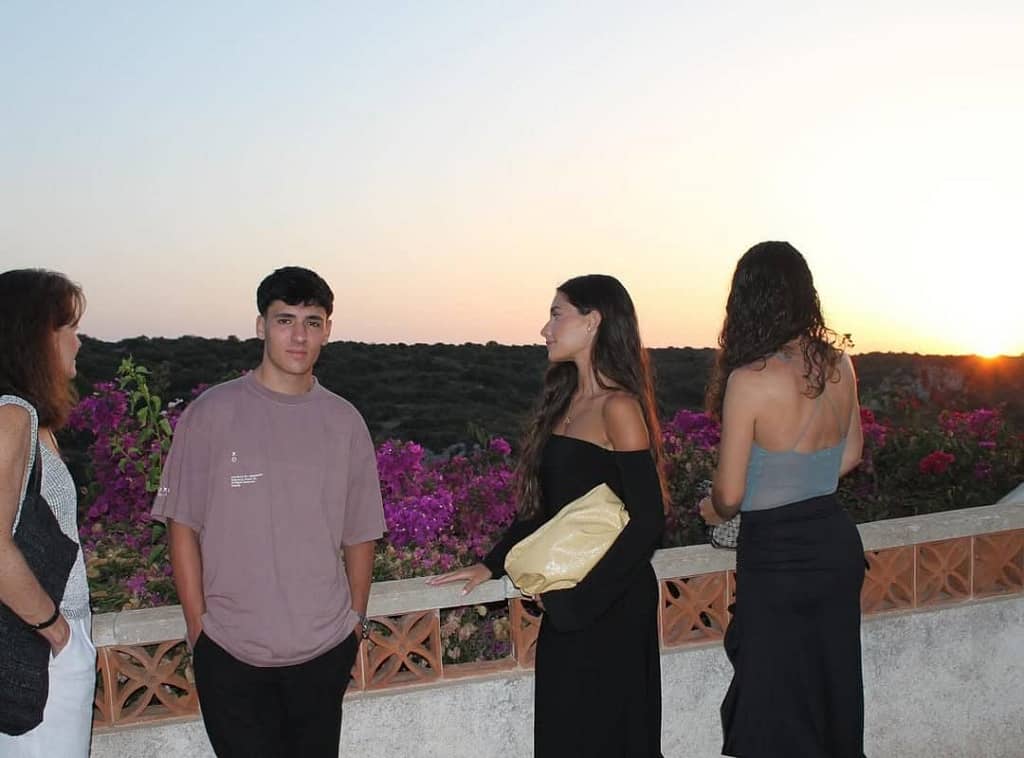 How Did Gavi and Ana Pelayo Meet