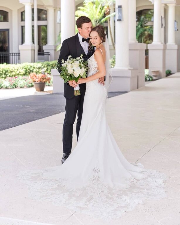 Is Lauren Hope Married