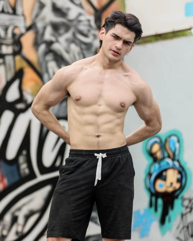 Bruce Roeland Parents